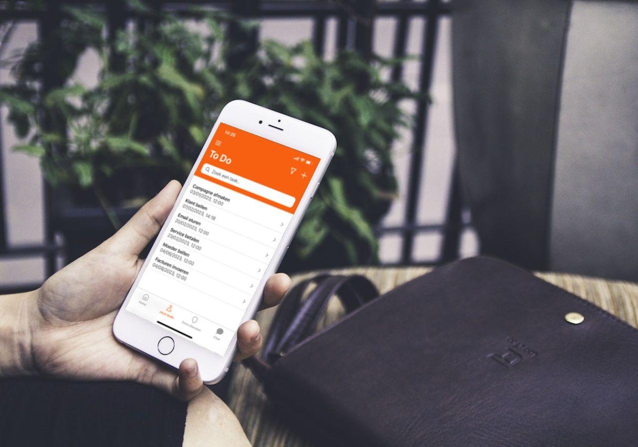 Onze eigen app voor het opvolgen van warme leads!